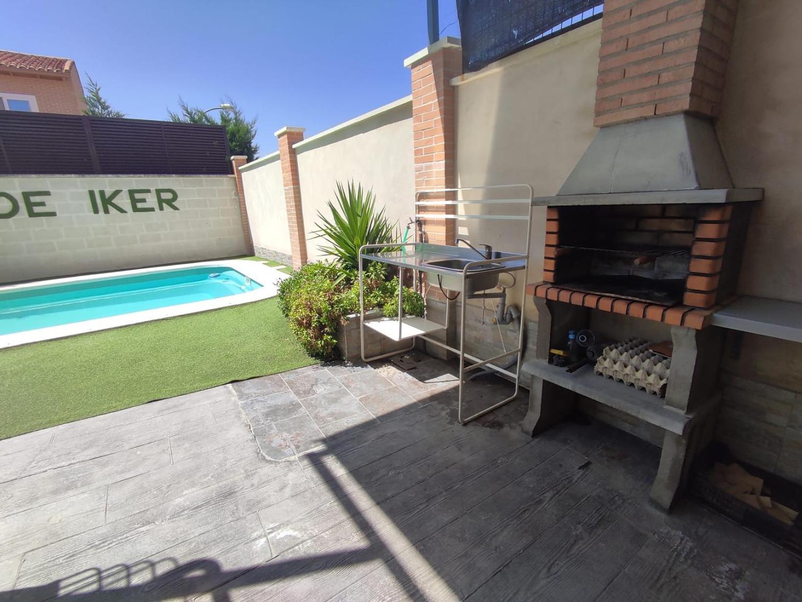 "La Villa De Iker" Con Chimenea, Barbacoa Y A 10 Mint De "Puy Du Fou" Argés Εξωτερικό φωτογραφία